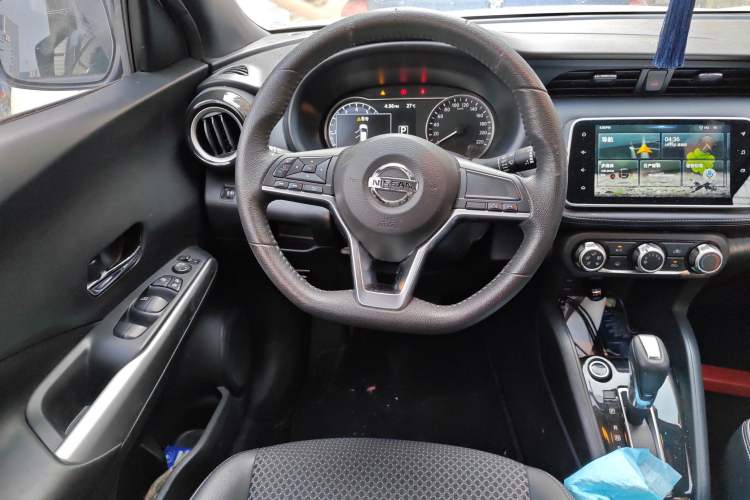 Used Nissan Kicks 2018 1.5L CVT Smart Connect Luxury Edition
