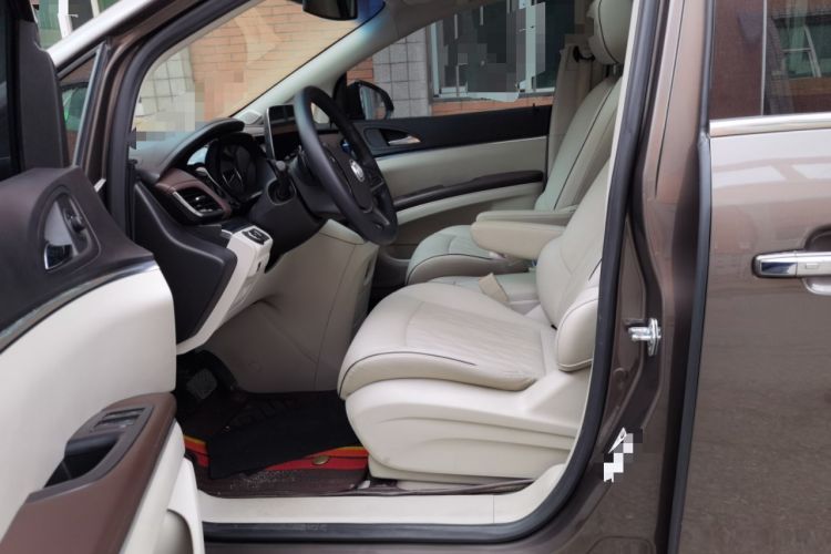 Used Buick GL8 2021 Land Cruiser Executive Class 652T Luxury Model