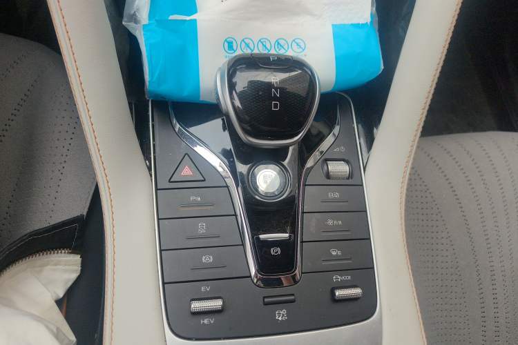 Used BYD Song PLUS New Energy 2021 DM-i 110KM Flagship Model Gear Lever