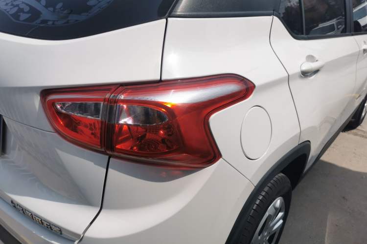 Used Baojun 510 2017 1.5L manual Comfort trim