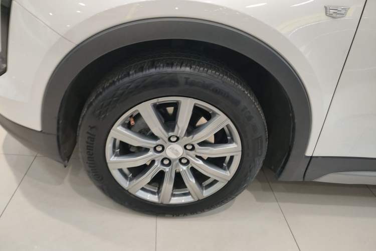 Used Cadillac XT4 2018 28T Two-Wheel Drive Leading Version