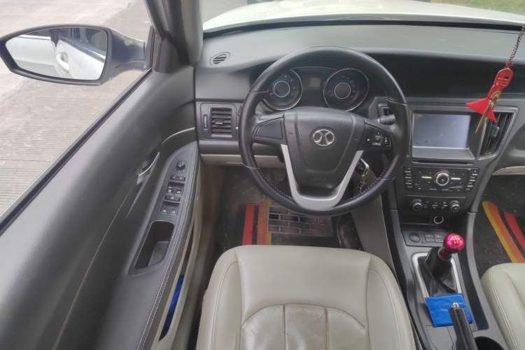 Used BAIC Senova D50 2014 1.5L manual comfort version Steering Wheel