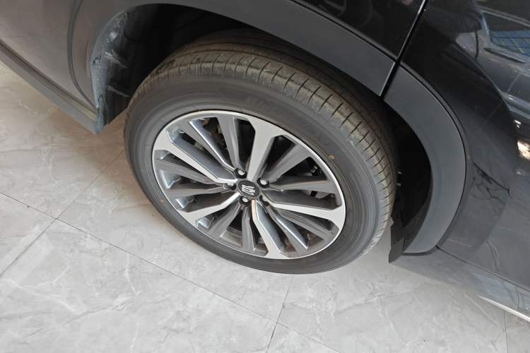 Used Toyota Crown Kluger 2026 Model 2.5L HEV All-Wheel-Drive Prestige Edition Exterior 8