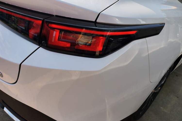 Used CHANGAN Eado 2025 Blue Whale 1.5T 500Bar Prestige Model
