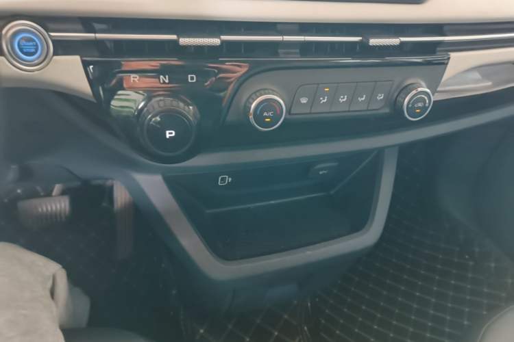 Used Bestune NAT 2023 PRO Comfort Travel Edition 419km
