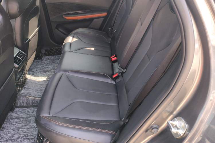 Used Changan UNI-V 2023 1.5T Premium Model