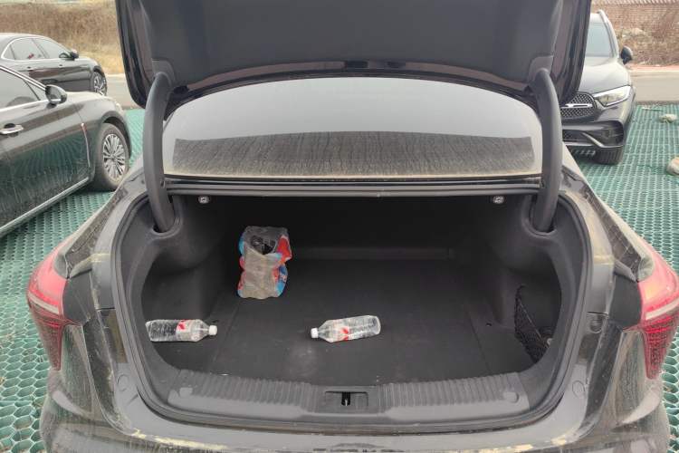 Used Hongqi H5 2024 1.5T DCT Smart Connect Flagship Edition
