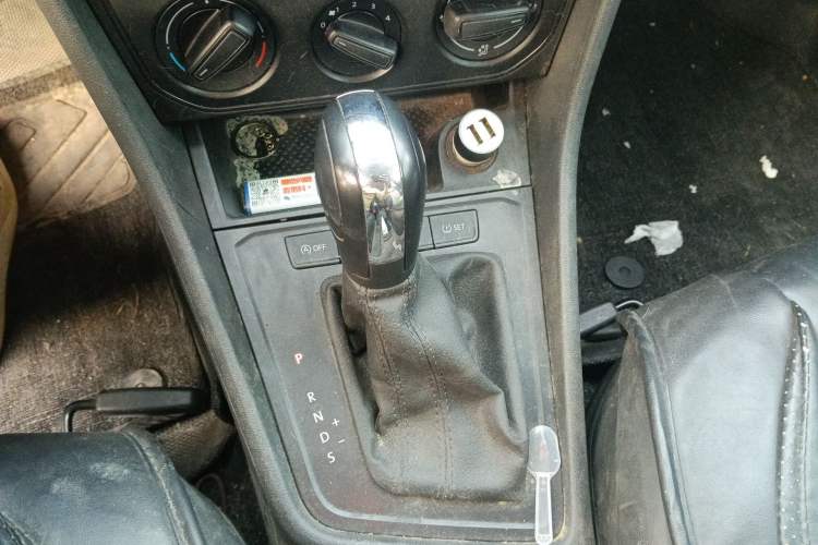 Used Volkswagen Lavida 2019 Lavida Start 1.5L Automatic Trendy Version China VI Standard Gear Lever