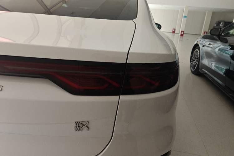 Used BYD Han 2023 DM-i Champion Edition 121KM Prestige Model