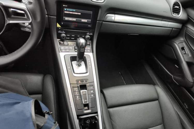 Used Porsche 718 2022 Boxster 2.0T Audio And AC Panel