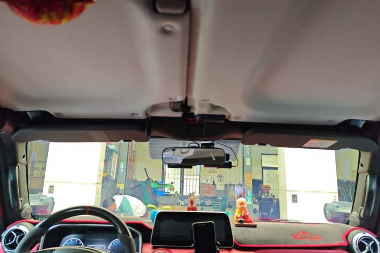 Used BAIC Off-Road BJ40 2019 PLUS 2.3T Manual Four-Wheel Drive Prestige Edition China VI Emission Standard