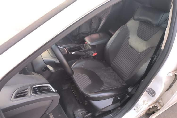 Used Ford Focus 2018 Sedan Classic EcoBoost 125 Automatic Supercharged Style SmartDrive Edition

