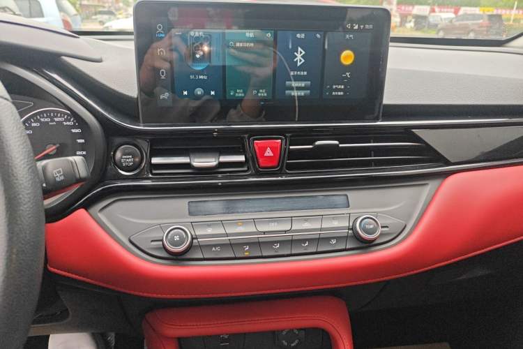 Used SOL X4 2021 1.5T CVT Chief Edition
