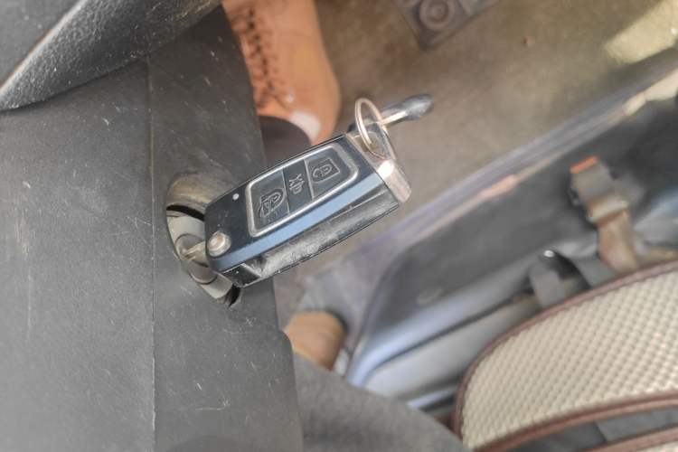 Used Wuling Zhiguang 2014 1.2L Extended Version LD6