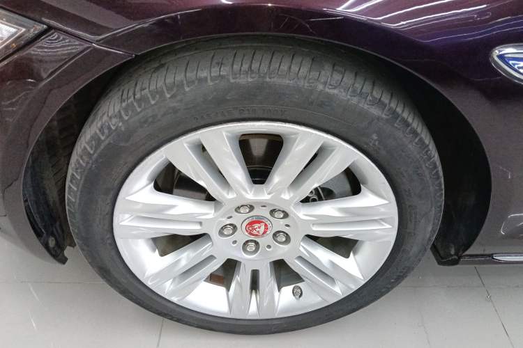 Used Jaguar XFL 2018 XFL 2.0T 250 PS Premium Edition