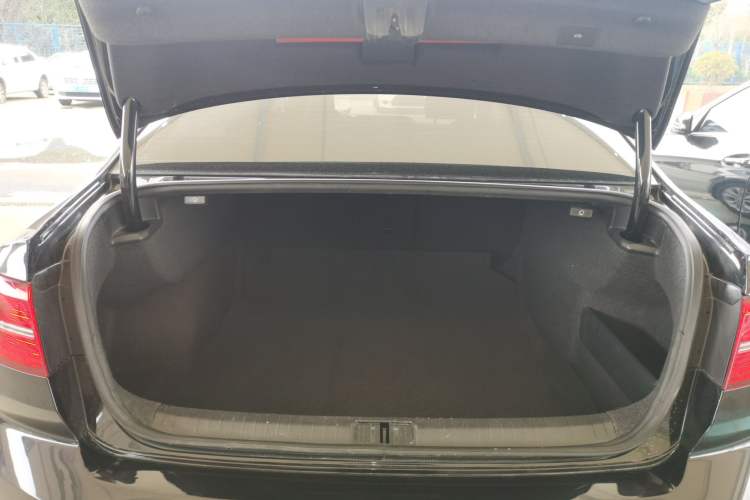 Used Volkswagen Magotan 2019 330TSI DSG Luxury Version China VI Standard
