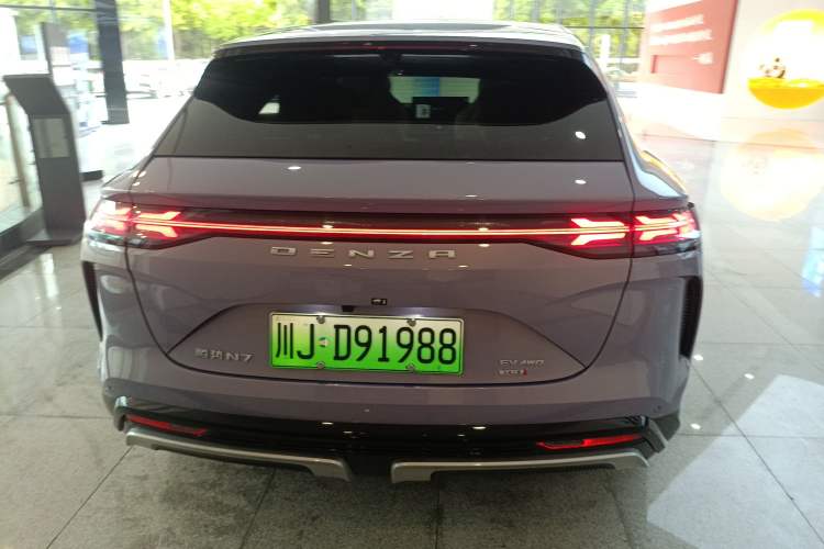 Used Denza N7 2025 630 All-Wheel Drive Intelligent Driving Dual-Laser Flagship Edition Rear