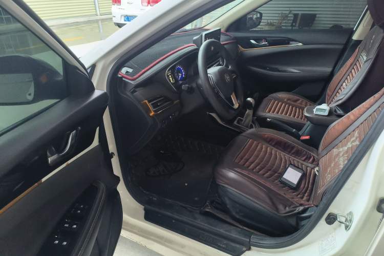 Used CHANGAN Eado DT 2018 1.6L Manual Enjoyment Model
