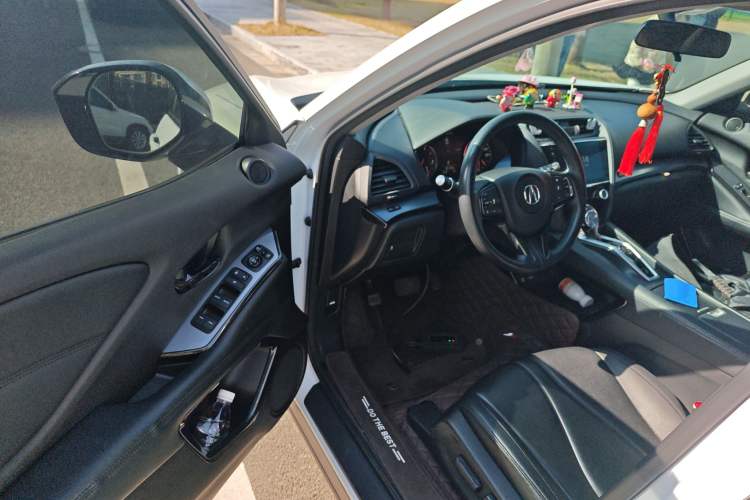 Used Acura CDX 2016 1.5T Two-Wheel Drive Enjoyment Edition