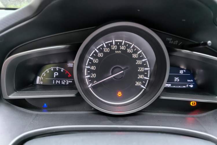 Used Mazda 3 Axela 2017 Sedan 1.5L Automatic Comfort Model Emission Standard China V