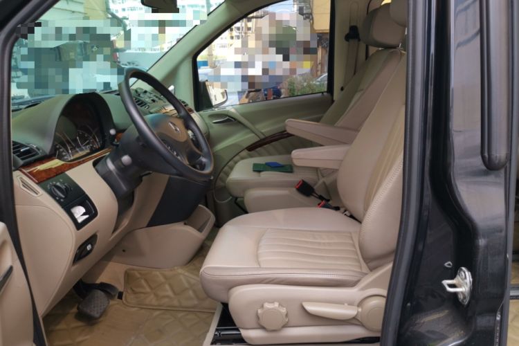 Used Mercedes-Benz Viano 2013 3.0L Comfort Edition
