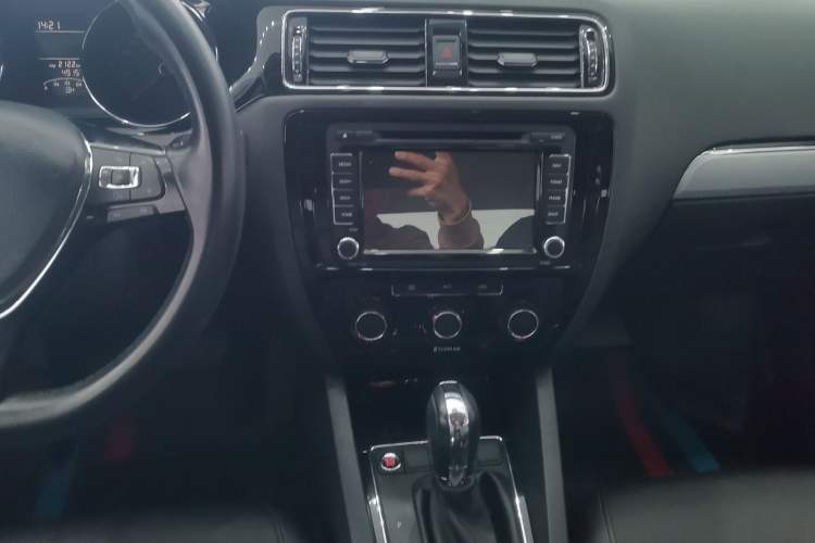 Used Volkswagen Sagitar 2017 1.6L Automatic Comfort Model
