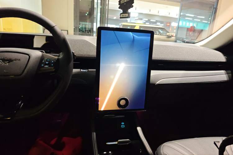 Used Ford Mustang Mach-E 2021 Chasing Wind All-Wheel-Drive Luxury Edition (Long-Range) Audio And AC Panel