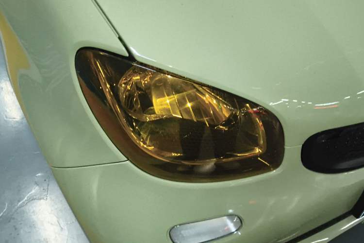 Used smart fortwo 2018 0.9T 66 kW Hardtop Sharp Edition China V Exterior 6