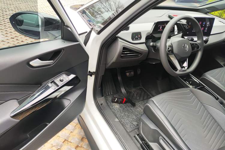 Used Volkswagen ID.3 2024 Pure & Smart Edition Driver Seat