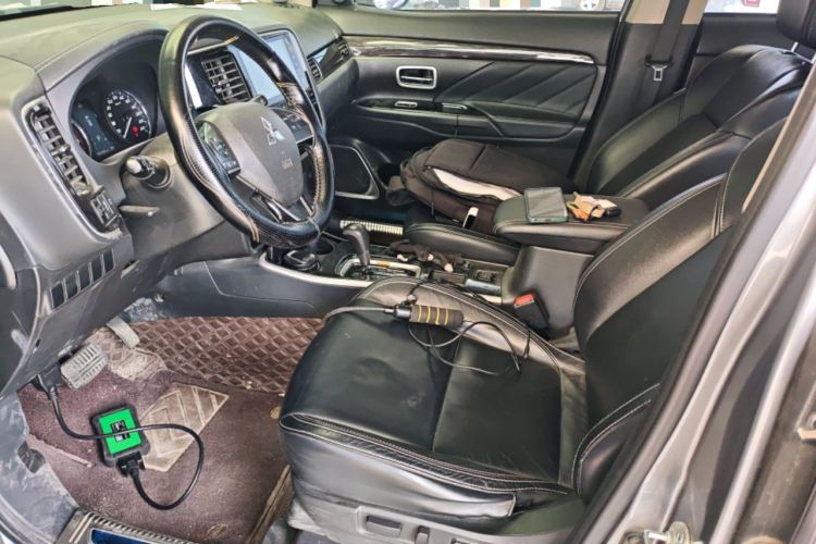 Used Mitsubishi Outlander 2020 2.0L Two-Wheel Drive Comfort Edition 7-Seater Left Front Seat