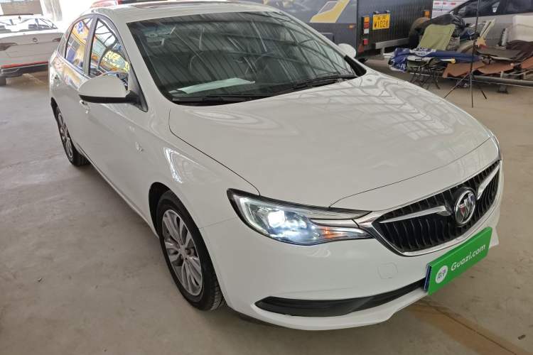 Used Buick GT 2021 Revised Version 1.3T Automatic Mild Hybrid Advanced Edition Front Right 45 Deg