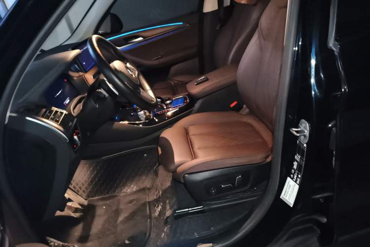 Used BMW X3 2023 xDrive30i Leading Model M Night Edition Package Left Front Seat