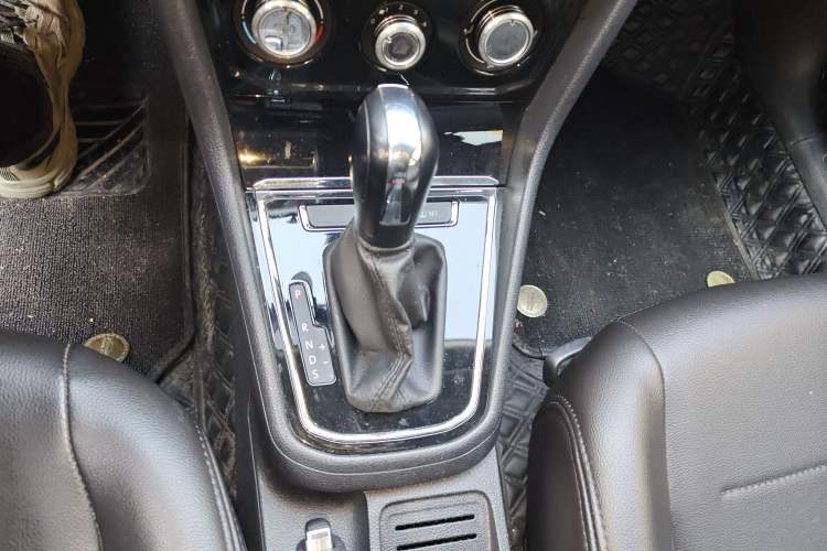 Used Volkswagen Bora 2019 Facelift Bora·Legend 1.5L Automatic Fashion Edition China VI Standard Gear Lever