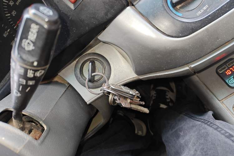 Used Jinbei Hiace 2011 2.0L 5th Generation Kuaiyunwang Standard Version 4G19
