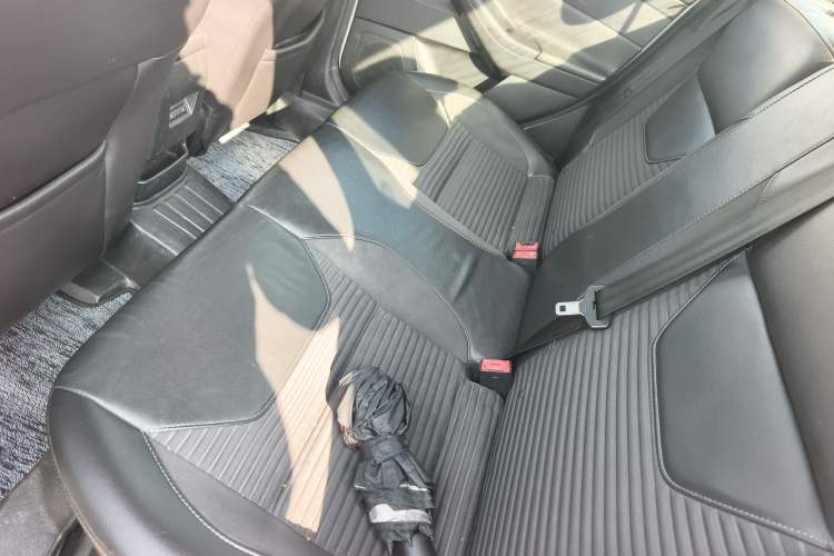 Used Ford Focus 2017 Sedan 1.6L Automatic Fashion Edition Smart Drive Version