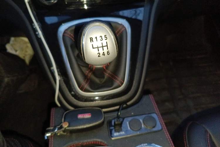 Used Haval H6 2016 Upgraded Model 1.5T Manual Two-Wheel Drive Elite Version