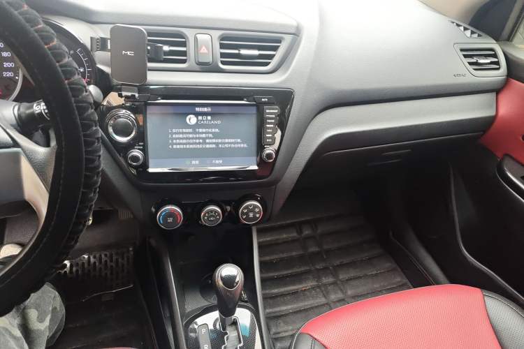 Used Kia K2 2015 Hatchback 1.4L AT GLS Cool Edition