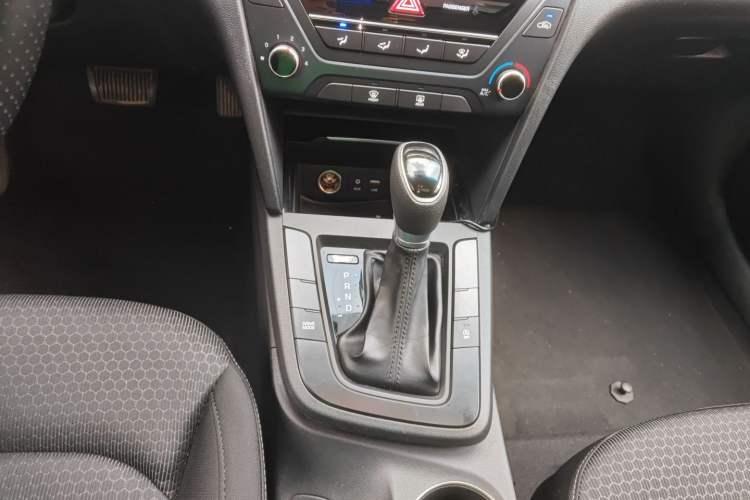 Used Hyundai Elantra (6th Generation / Lingdong) 2018 1.4T Dual-Clutch Xuan Dong · Dynamic Edition
