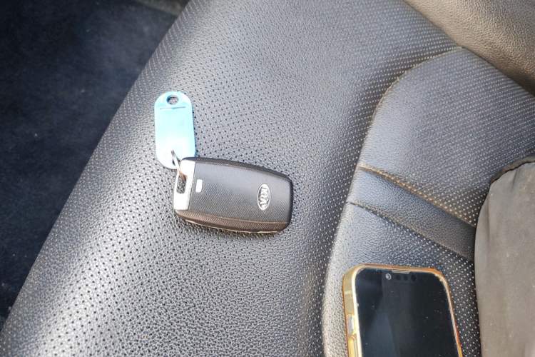 Used Kia K5 2016 2.0L Hybrid GLS Vehicle Key