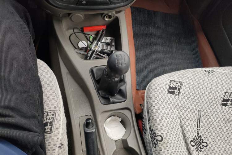 Used Wuling Rongguang V 2018 1.5L Practical Version Gear Lever