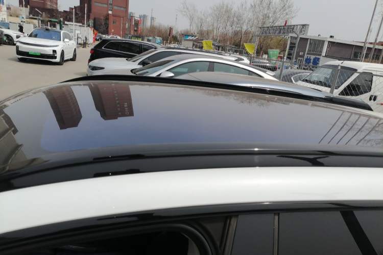 Used XPeng G9 2024 570 Max Roof