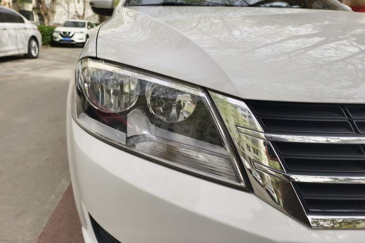 Used Volkswagen Lavida 2015 1.6L Automatic Fashion Edition
