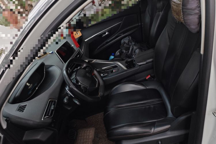 Used Peugeot 5008 2017 380THP 7-Seater Elite Edition Left Front Seat