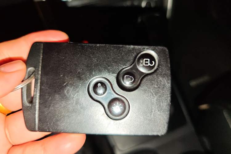 Used Renault Koleos 2014 Revised Version 2.0L Two-Wheel Drive Fashion Edition