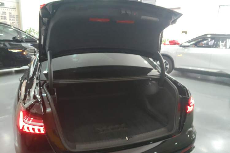 Used Audi A6L 2023 40 TFSI Luxury Dynamic Model
