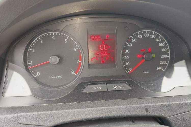 Used Volkswagen Santana 2013 1.6L Automatic Comfort Edition Odometer Close Up