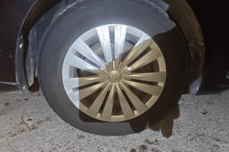 Used Volkswagen Santana 2016 1.6L Manual Fashion Edition
