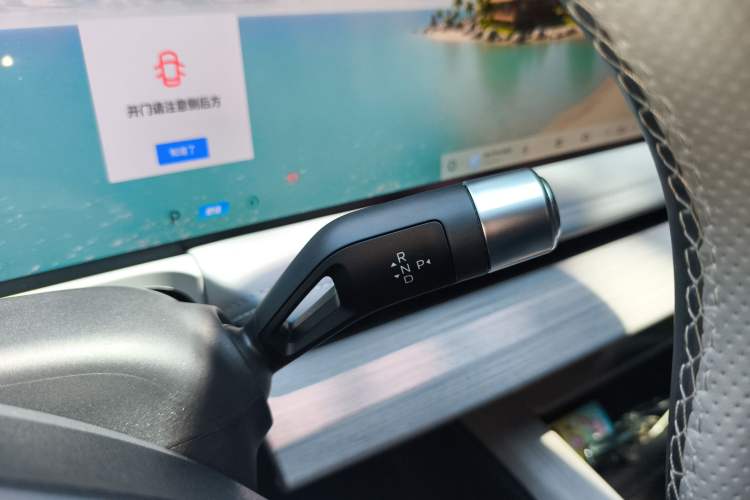 Used Geely Galaxy E8 2024 665 km Range Rear-Drive Starship Long-Range Version Gear Lever