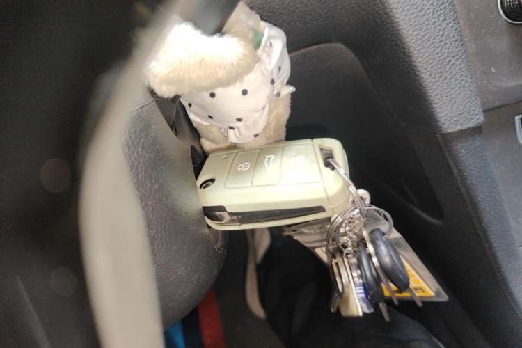 Used Volkswagen Golf 2015 1.4TSI Automatic Comfort Model Vehicle Key