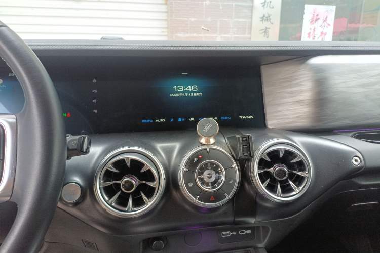 Used Tank 300 2021 Off-Road Edition 2.0T Challenger Audio And AC Panel